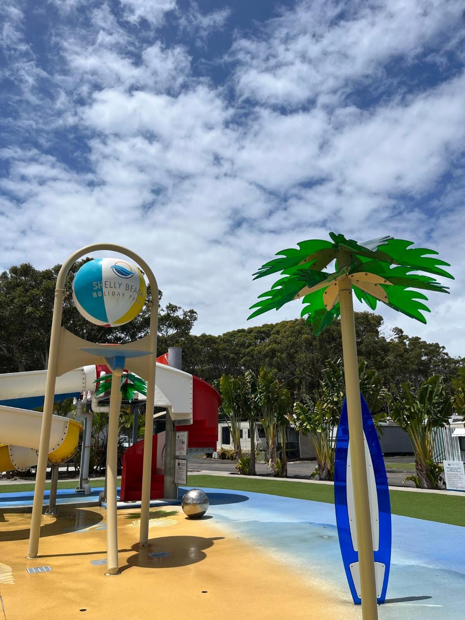 Shelly Beach Holiday Park Entrance Exterior foto