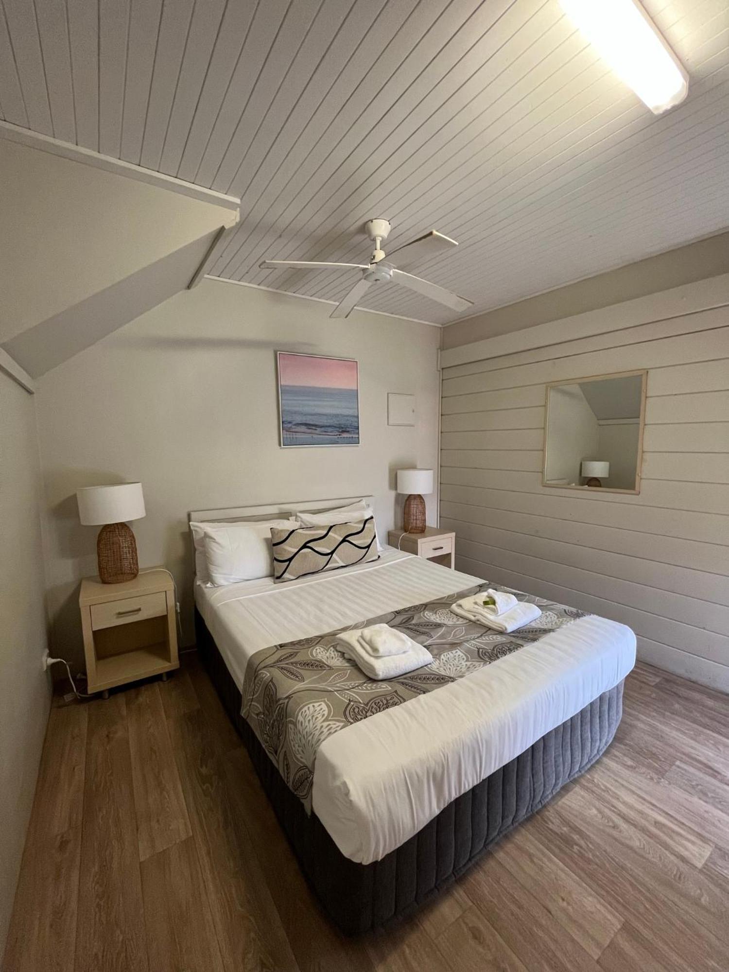 Shelly Beach Holiday Park Entrance Exterior foto