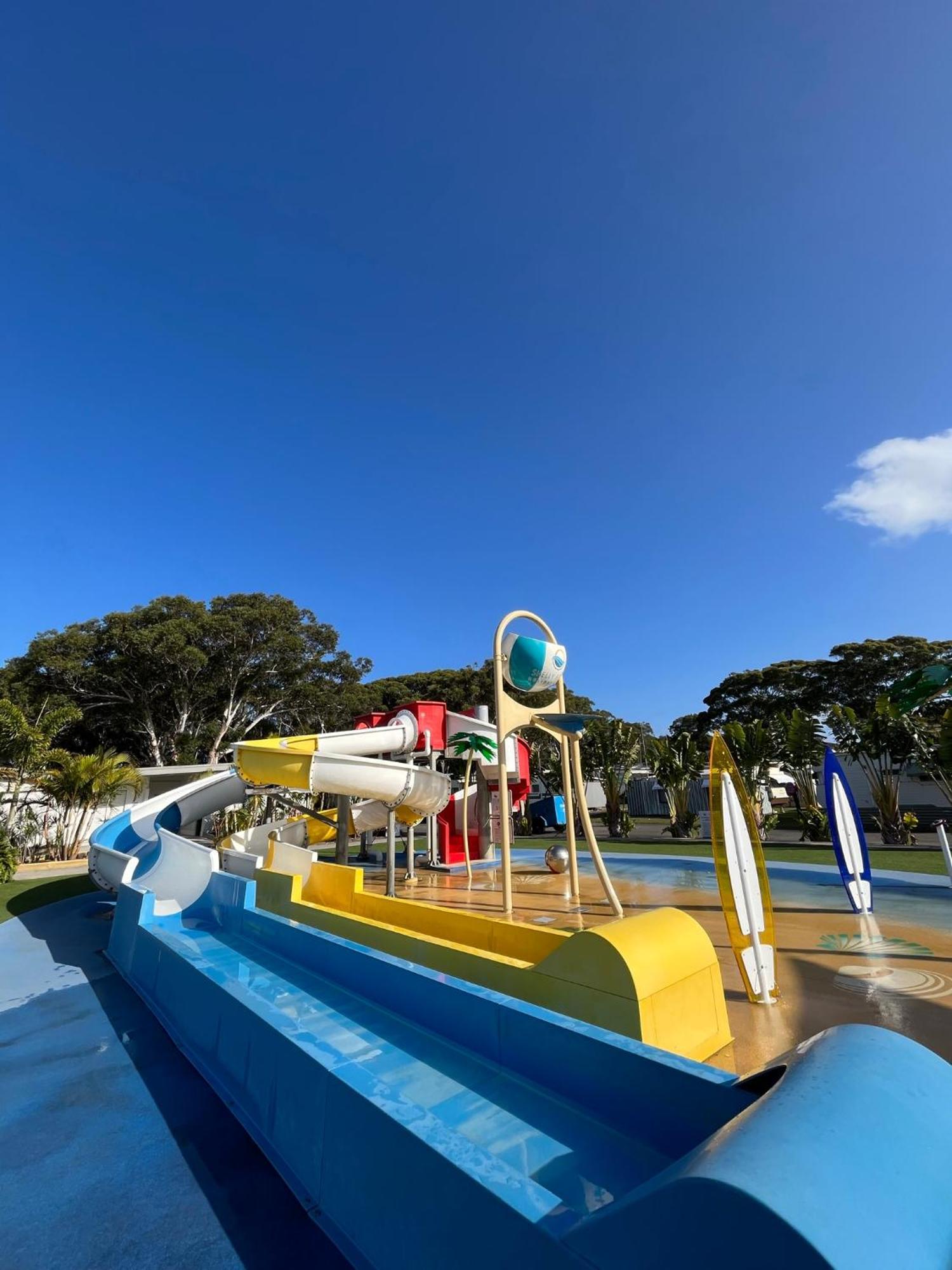 Shelly Beach Holiday Park Entrance Exterior foto