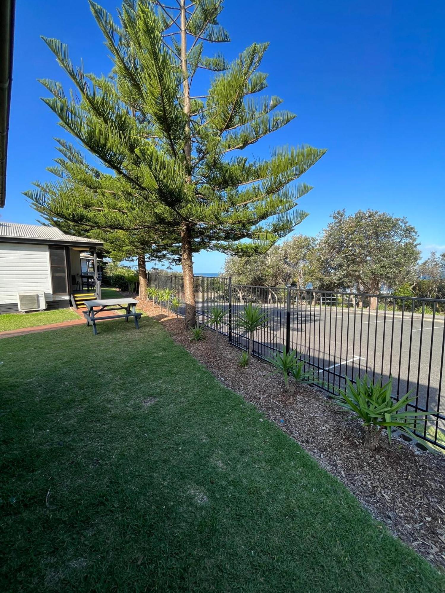 Shelly Beach Holiday Park Entrance Exterior foto