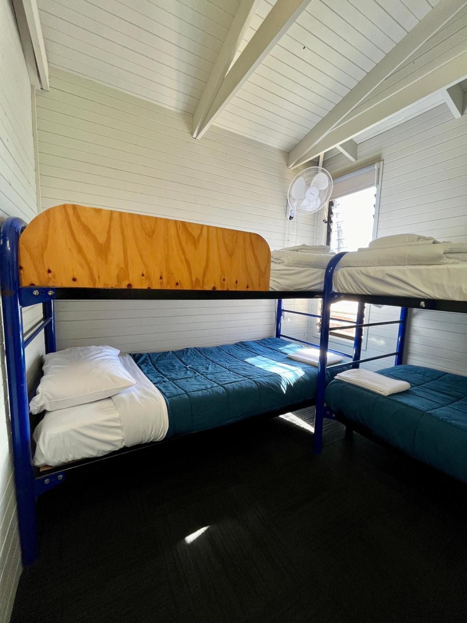Shelly Beach Holiday Park Entrance Exterior foto